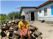 Impresionanta poveste a lui Gabriel, copilul de 13 ani care și-a împlinit cele mai mari dorințe – să aibă o culegere de matematică și o căruță cu lemne