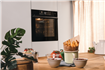Cuptoarele încorporabile OptiBake sunt perfecte pentru amatorii de mâncare gustoasă și momente de distracție împreună cu familia 