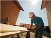 CEO Build: Lideri din mediul de afaceri și ONG-uri își unesc forțele pentru a construi case pentru familii defavorizate